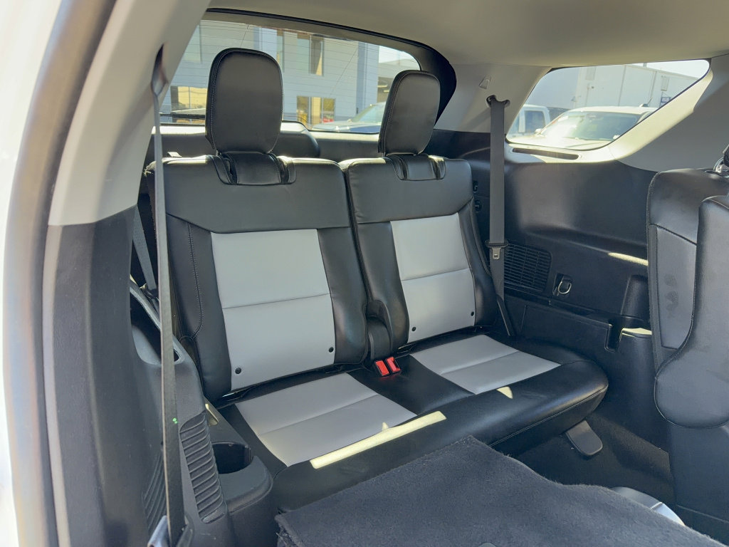 Certified 2023 Ford Explorer XLT w/ Equipment Group 202A RWD image 16