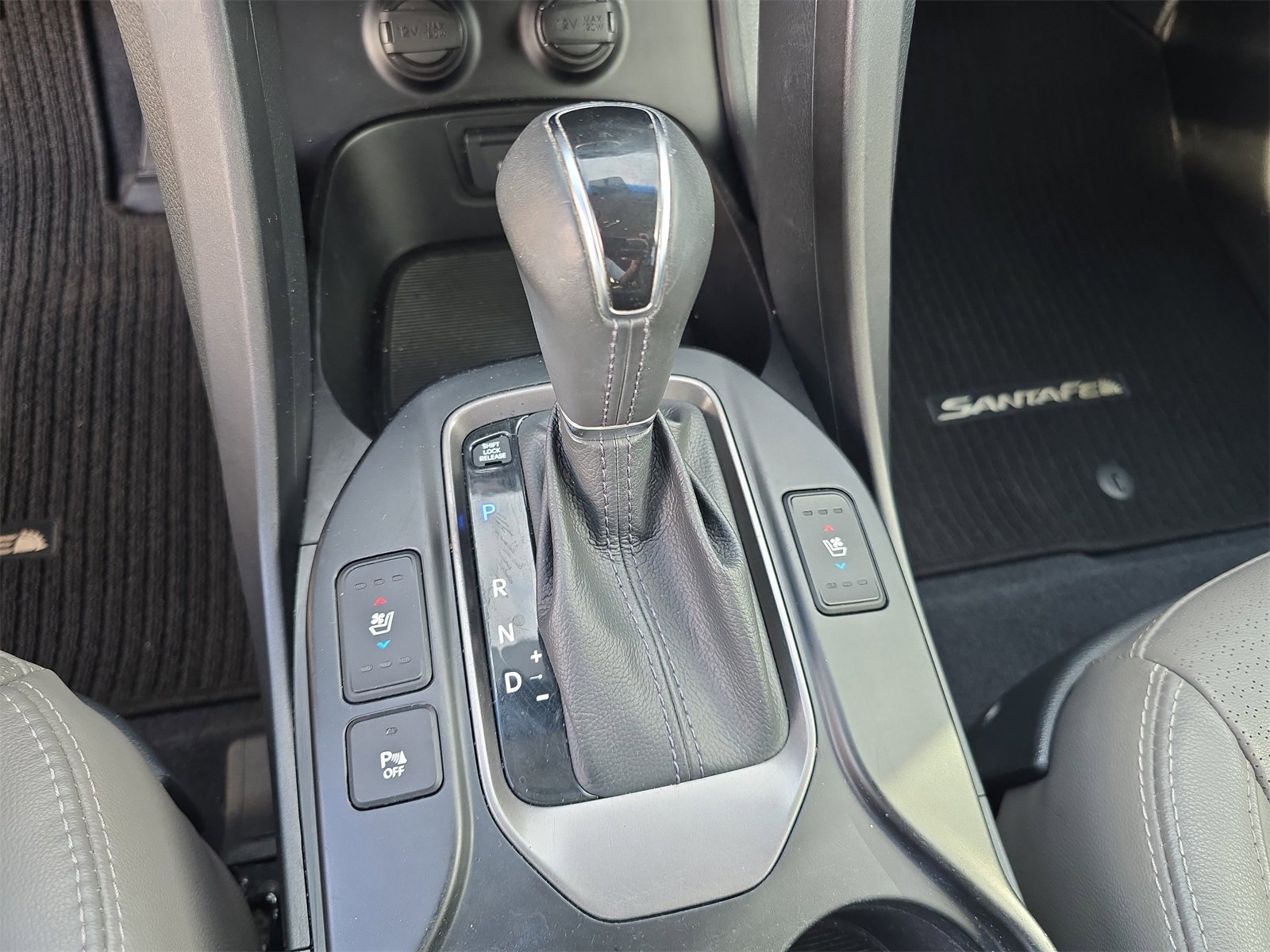 Used 2014 Hyundai Santa Fe Limited w/ Ultimate Package 07 image 22