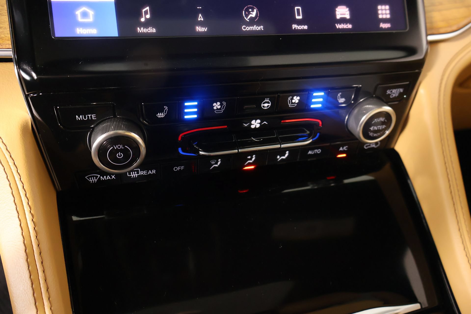 Used 2025 Jeep Grand Cherokee L Summit AWD/4WD image 8