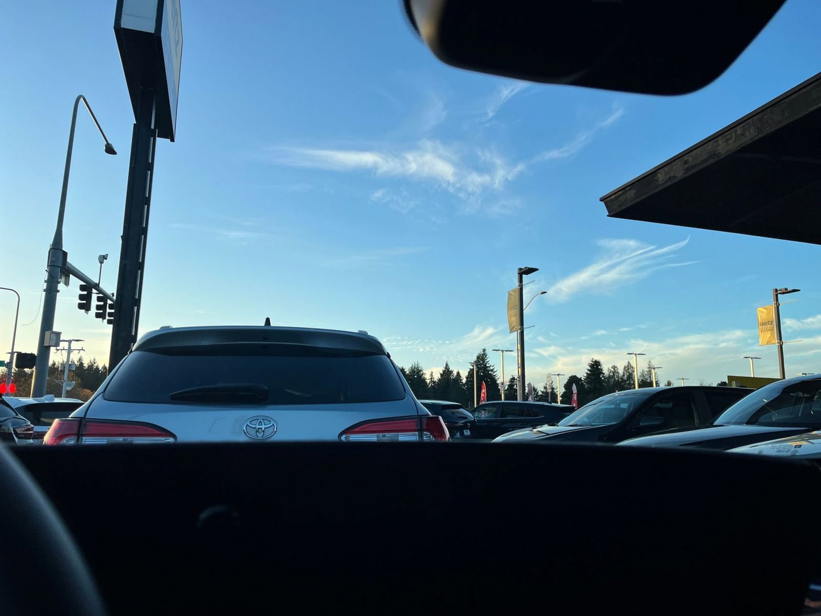 Used 2025 Buick Envista Sport Touring image 18