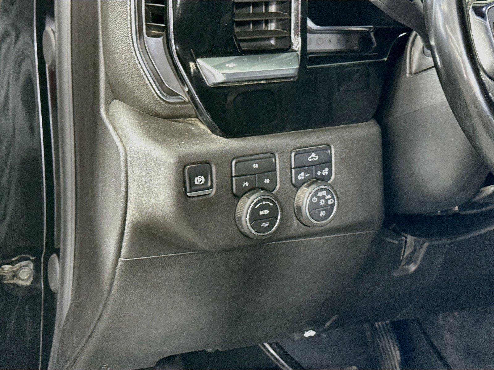Used 2026 Chevrolet Silverado 2500 LT w/ Convenience Package AWD/4WD image 4