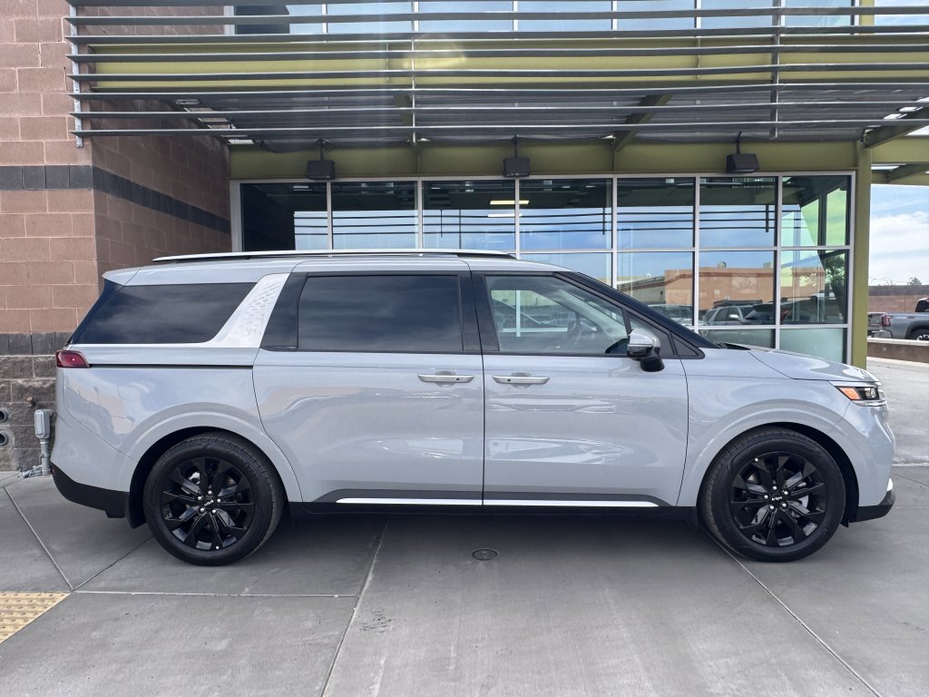 Used 2024 Kia Carnival SX Prestige FWD image 9