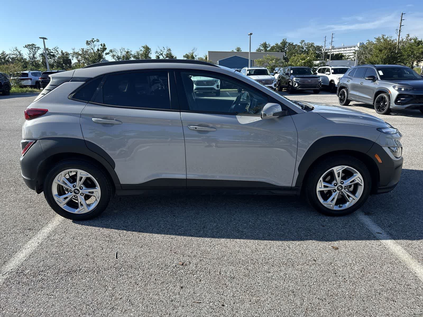 Used 2022 Hyundai Kona SEL FWD image 15