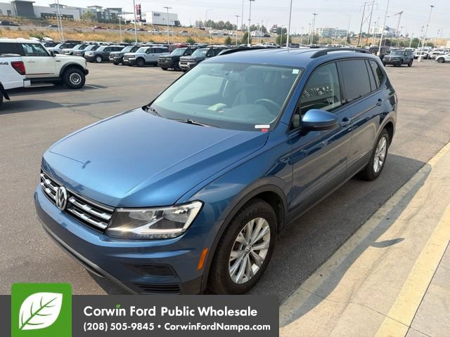 Used 2018 Volkswagen Tiguan S w/ 3rd Row Seat Package AWD/4WD image 3