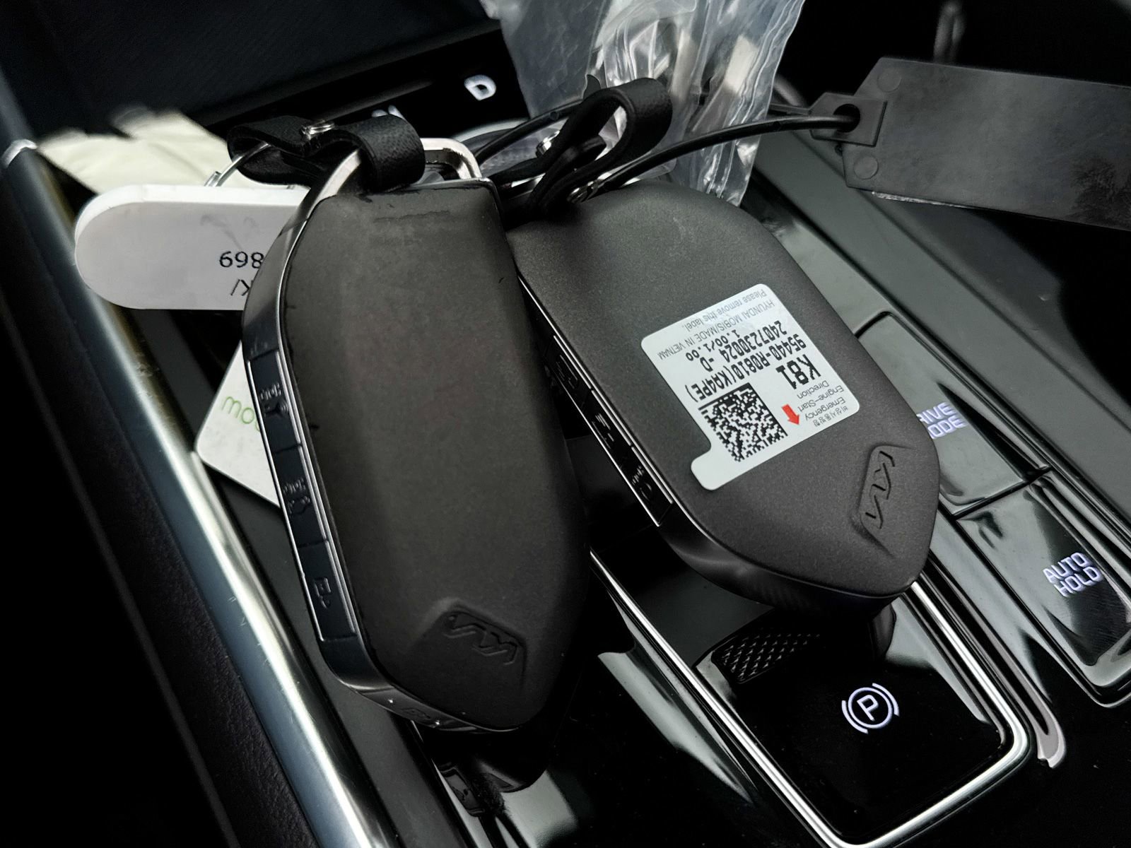 Used 2025 Kia Carnival EX image 38