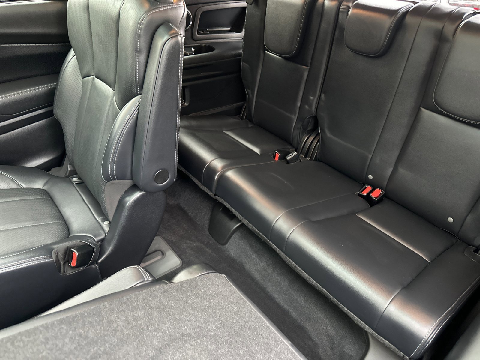 Used 2023 Subaru Ascent Touring image 11