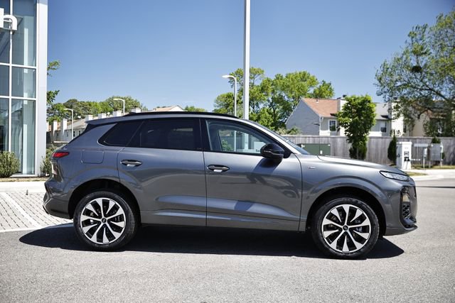 New 2026 Audi Q3 quattro 2.0T AWD/4WD image 4