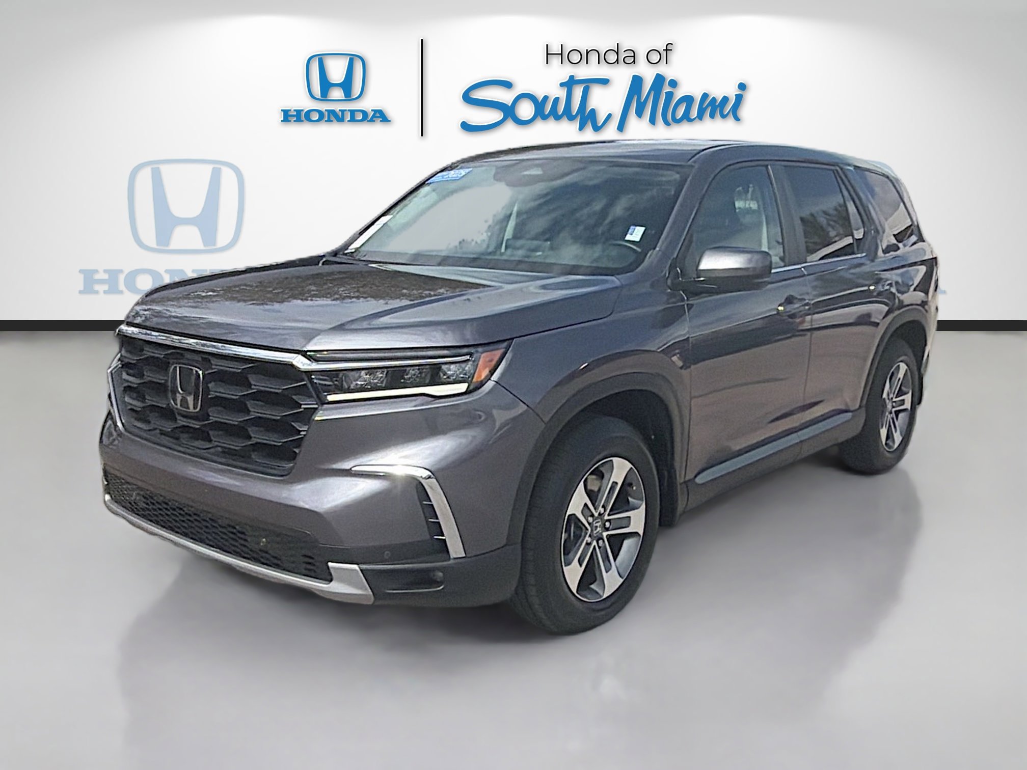 Certified 2025 Honda Pilot EX-L image 3