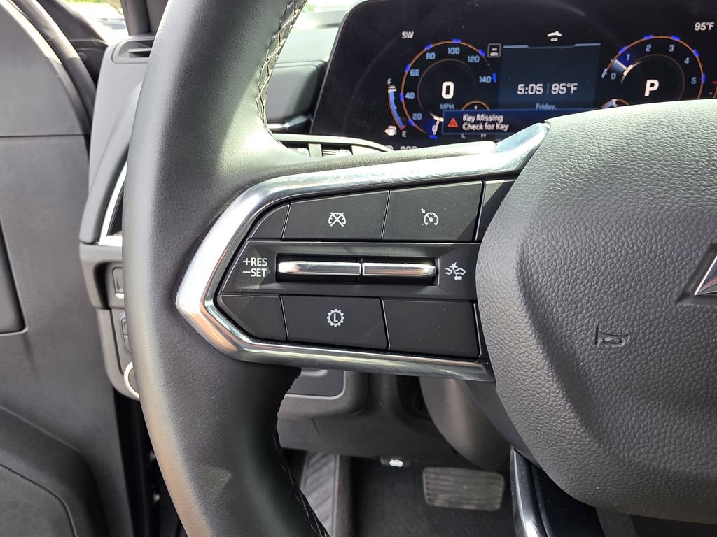 Used 2025 Chevrolet Suburban Z71 AWD/4WD image 25