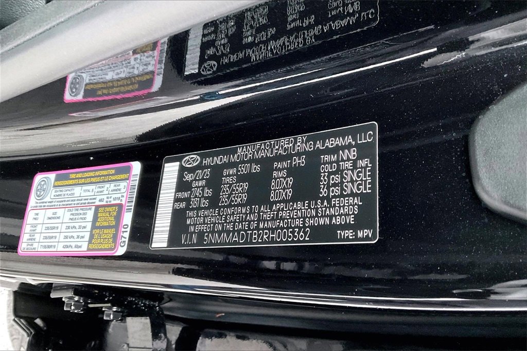 Used 2024 Genesis GV70 2.5T Select w/ Select Package image 18