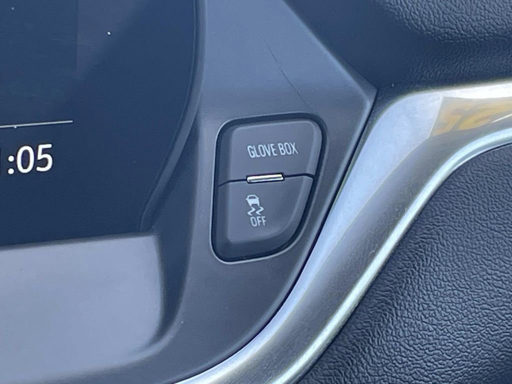 Used 2025 Chevrolet Blazer LT w/ Convenience Package image 21