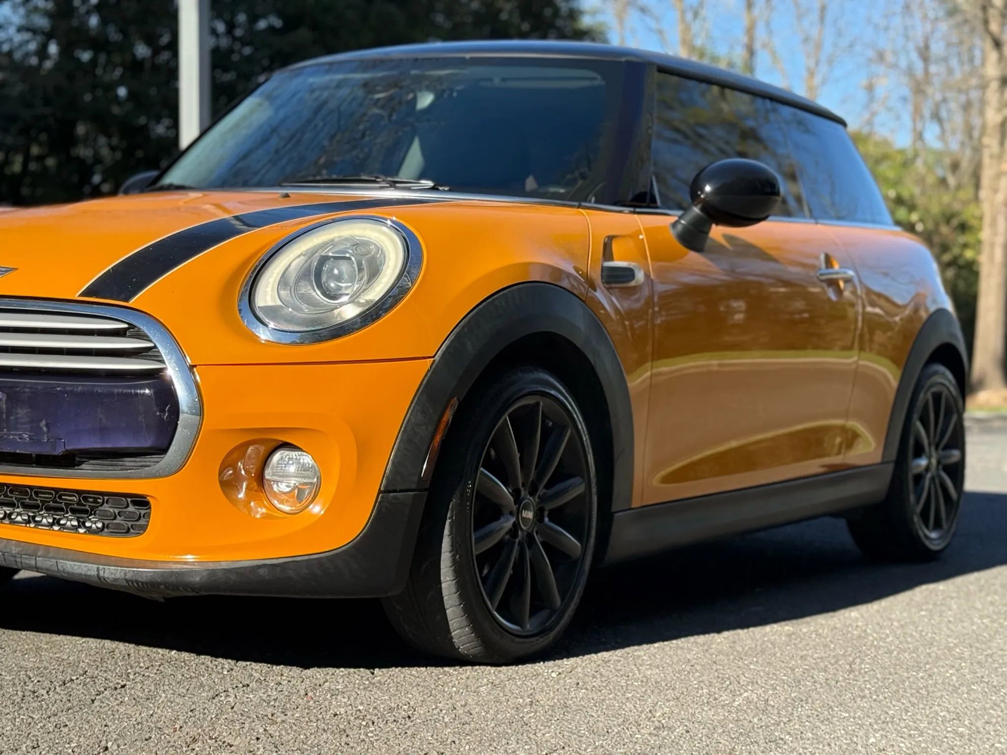 Used 2015 MINI Cooper 2-Door Hardtop image 1