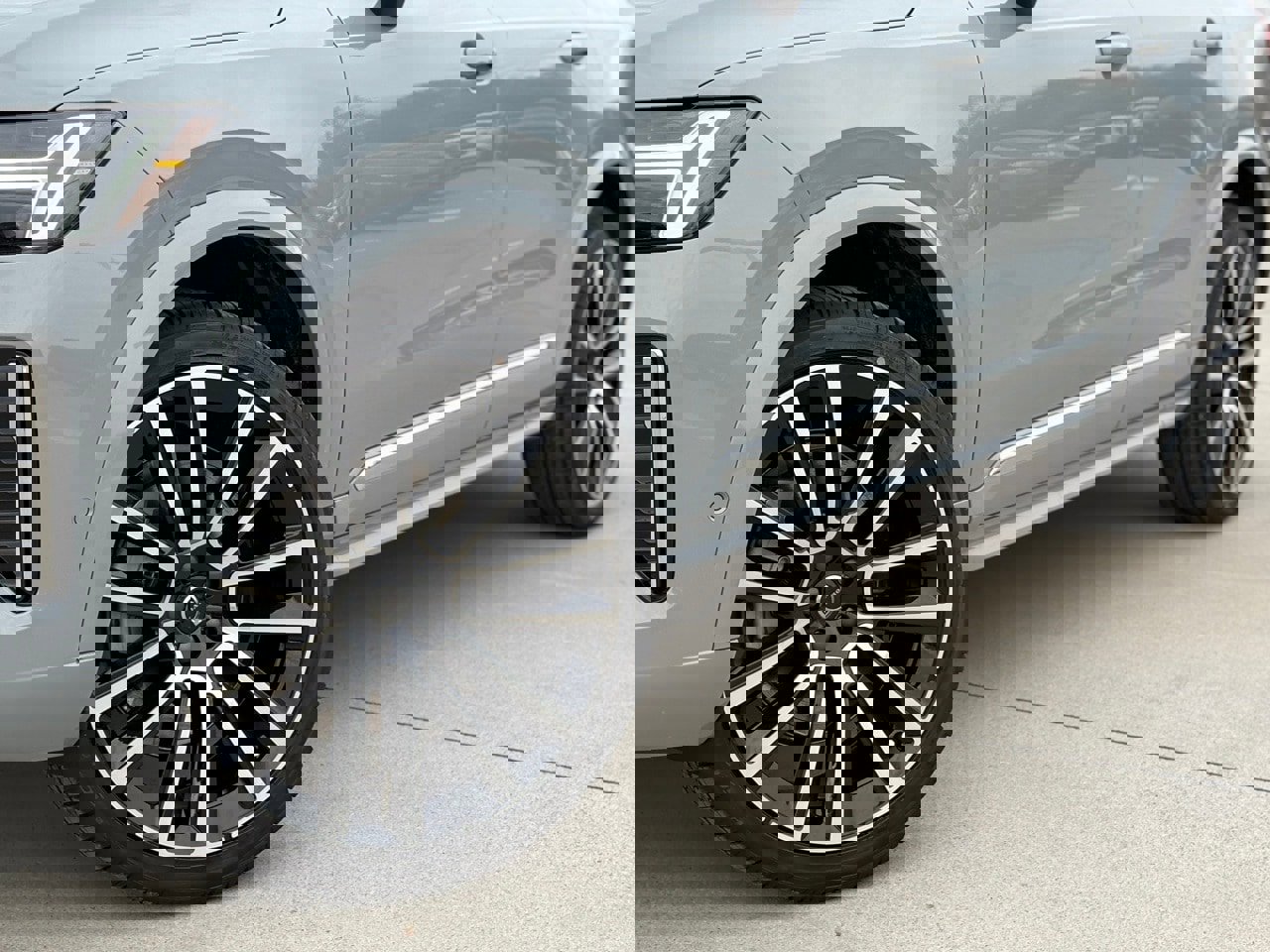 New 2026 Volvo XC90 B6 Ultra w/ Protection Package Premier image 9