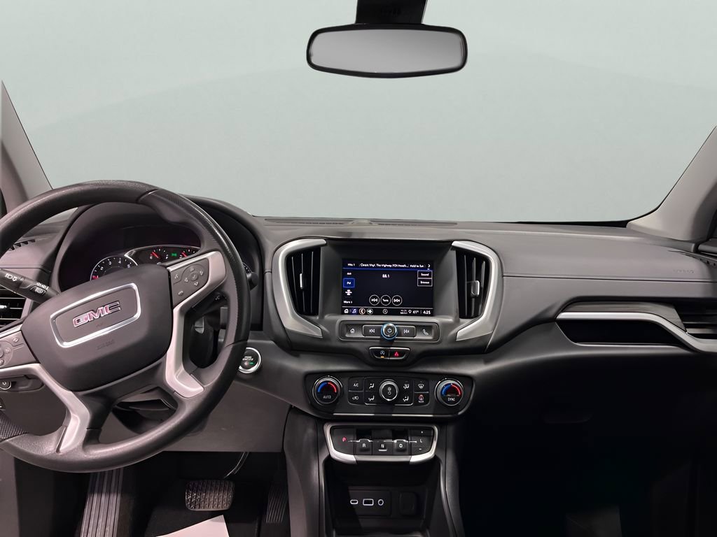 Used 2023 GMC Terrain SLE w/ Driver Convenience Package image 14