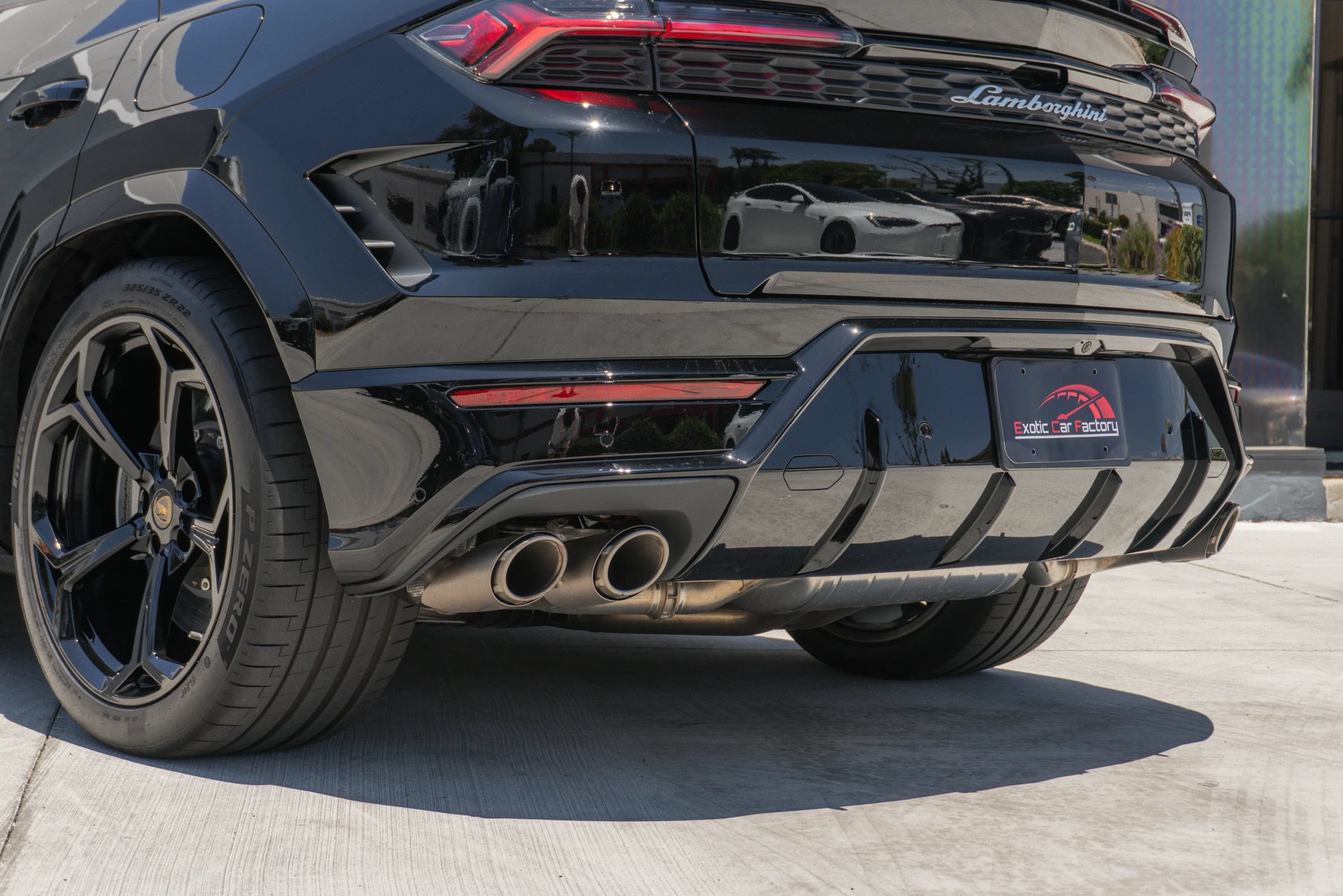 Used 2026 Lamborghini Urus SE AWD/4WD image 47