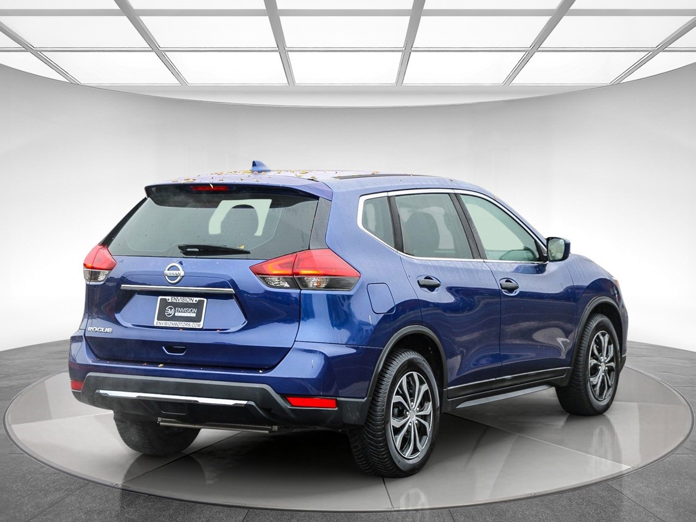 Used 2017 Nissan Rogue S image 4