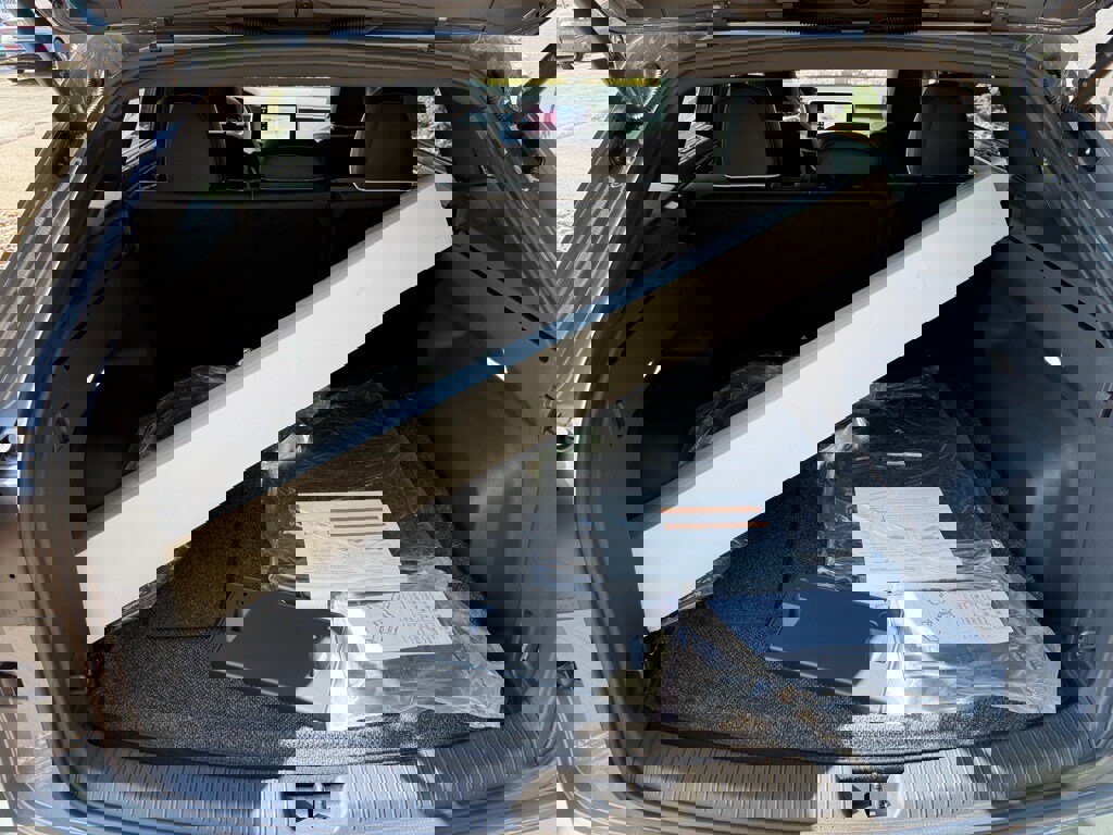 New 2026 Volkswagen Atlas Cross Sport SEL Premium R-Line image 18