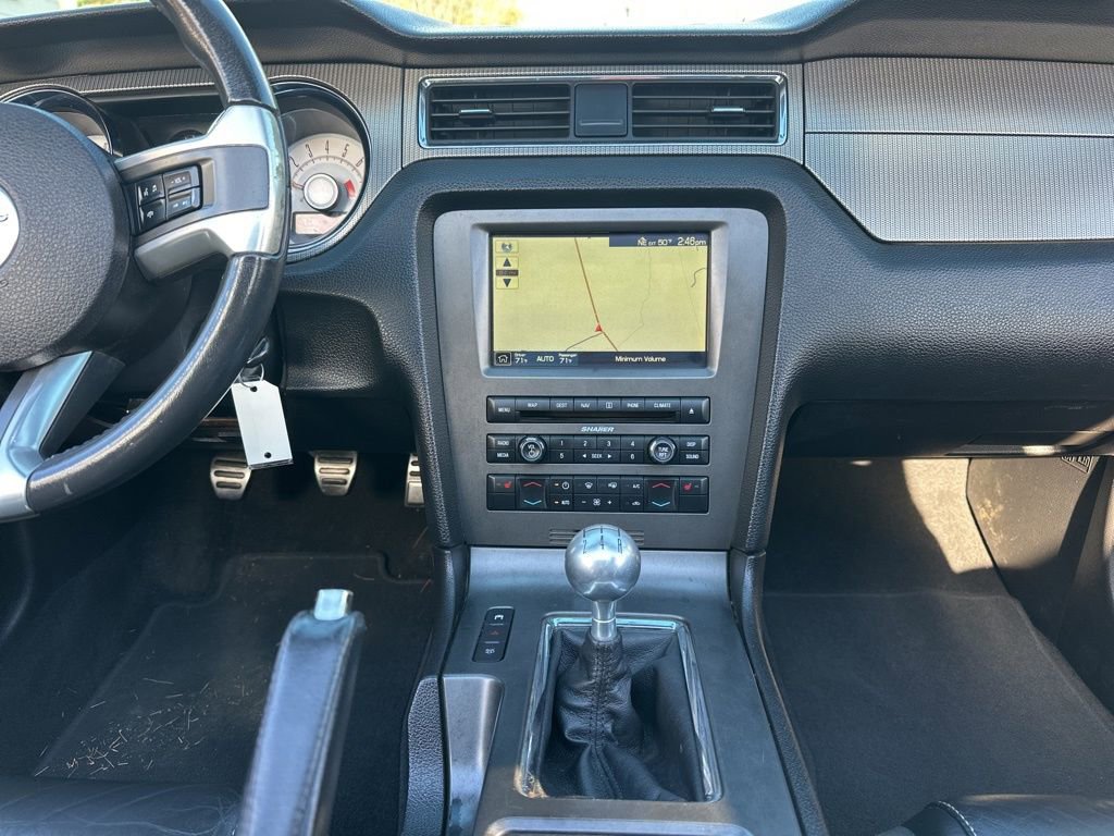 Used 2010 Ford Mustang GT Premium image 27