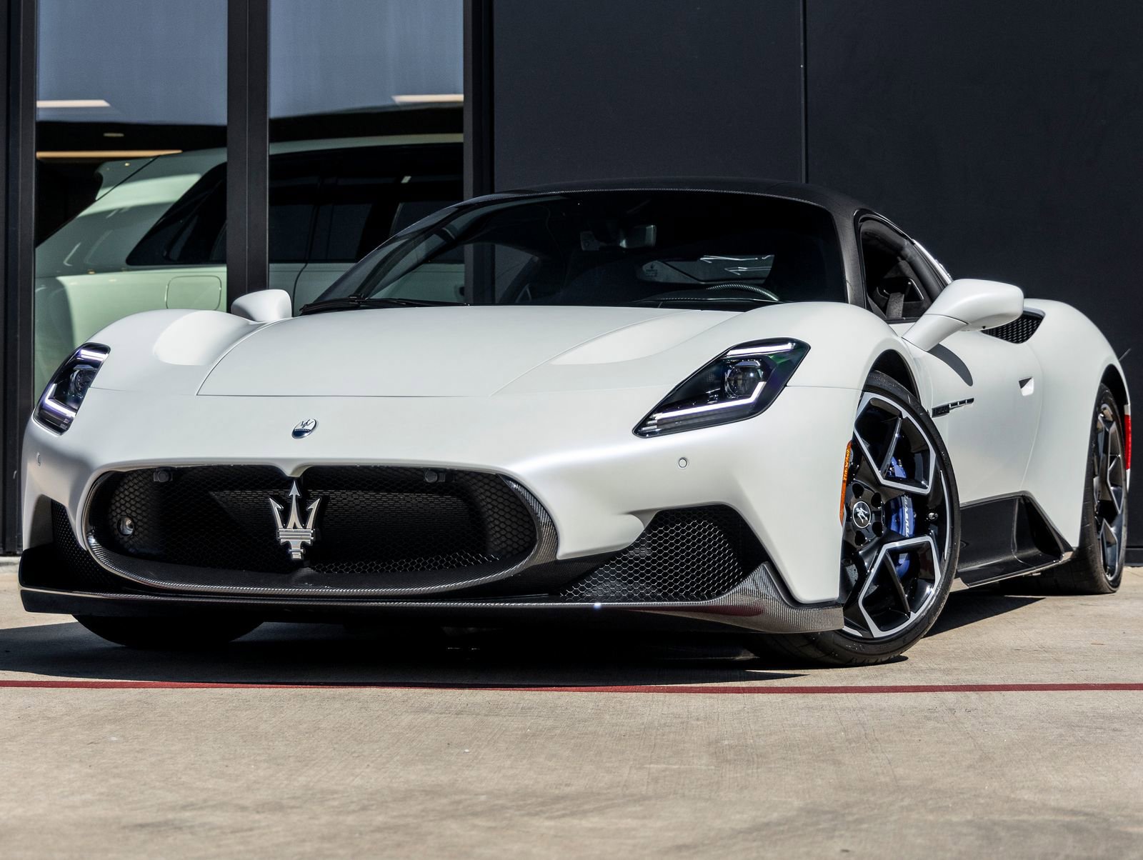 Used 2022 Maserati MC20 Coupe RWD image 1