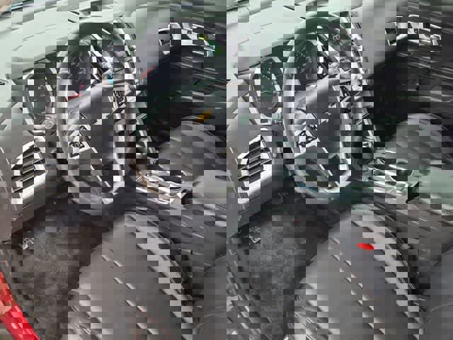 Used 2016 Chevrolet Equinox LTZ w/ Enhanced Convenience Package FWD image 2