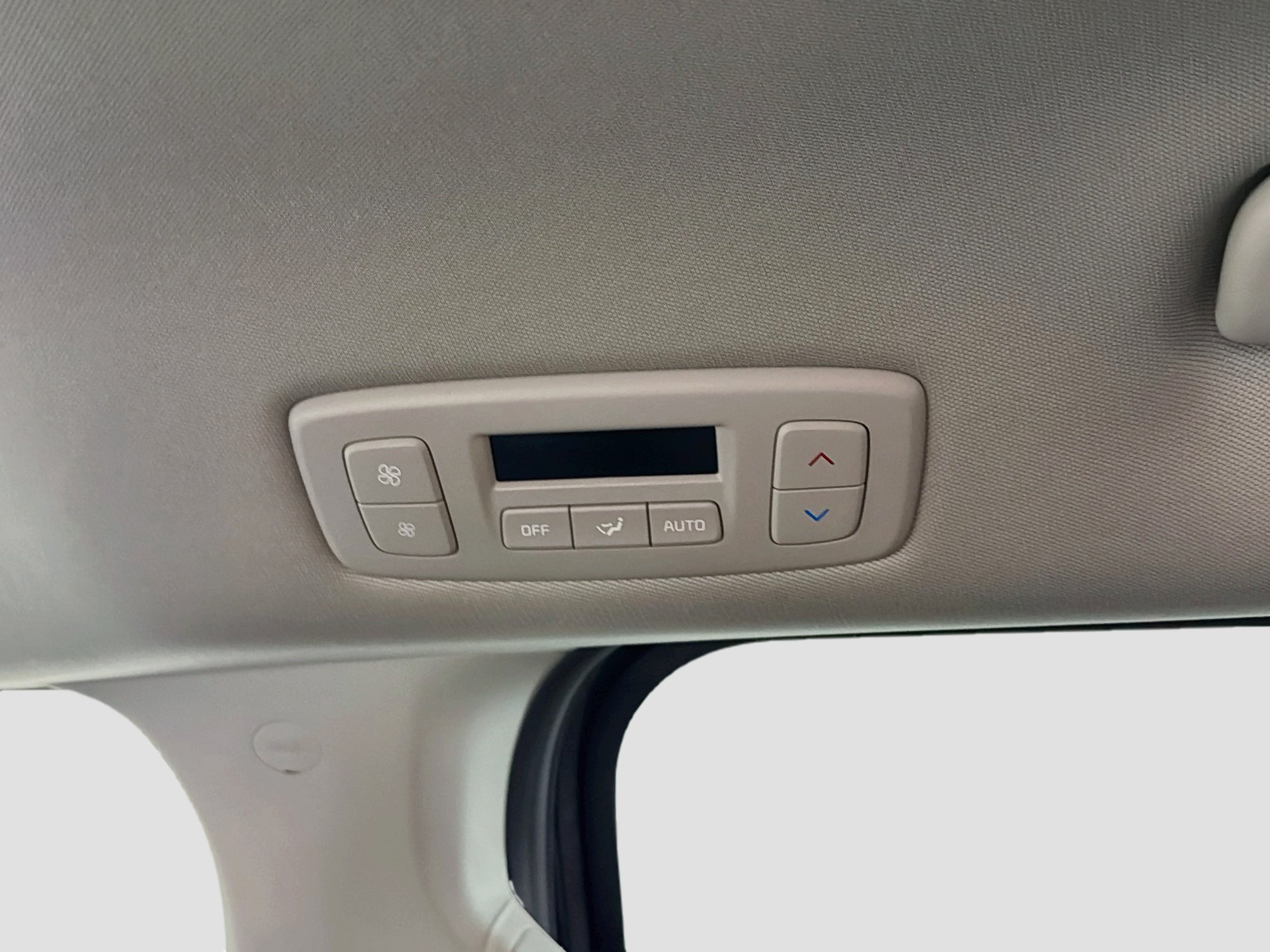 Used 2026 Kia Carnival FWD image 28