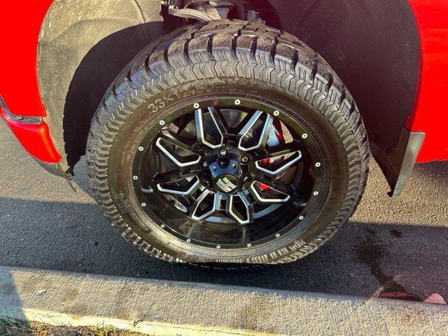 Used 2022 Chevrolet Silverado 1500 Custom w/ LPO, Blackout Package RWD image 40
