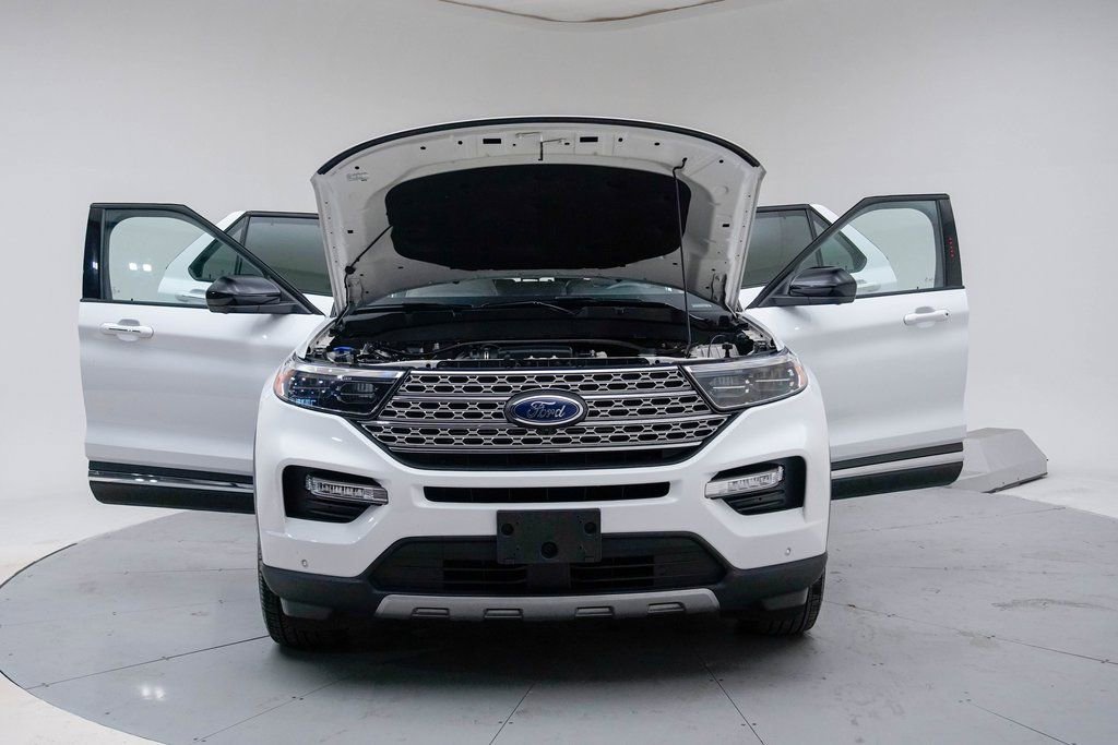 Used 2023 Ford Explorer Limited image 16