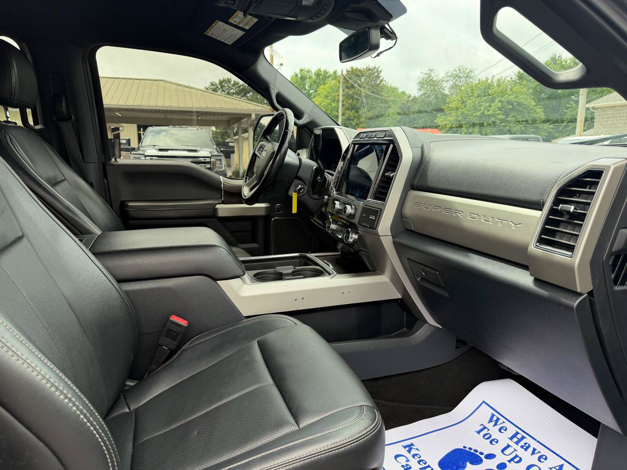 Used 2022 Ford F450 Lariat w/ Lariat Value Package AWD/4WD image 12