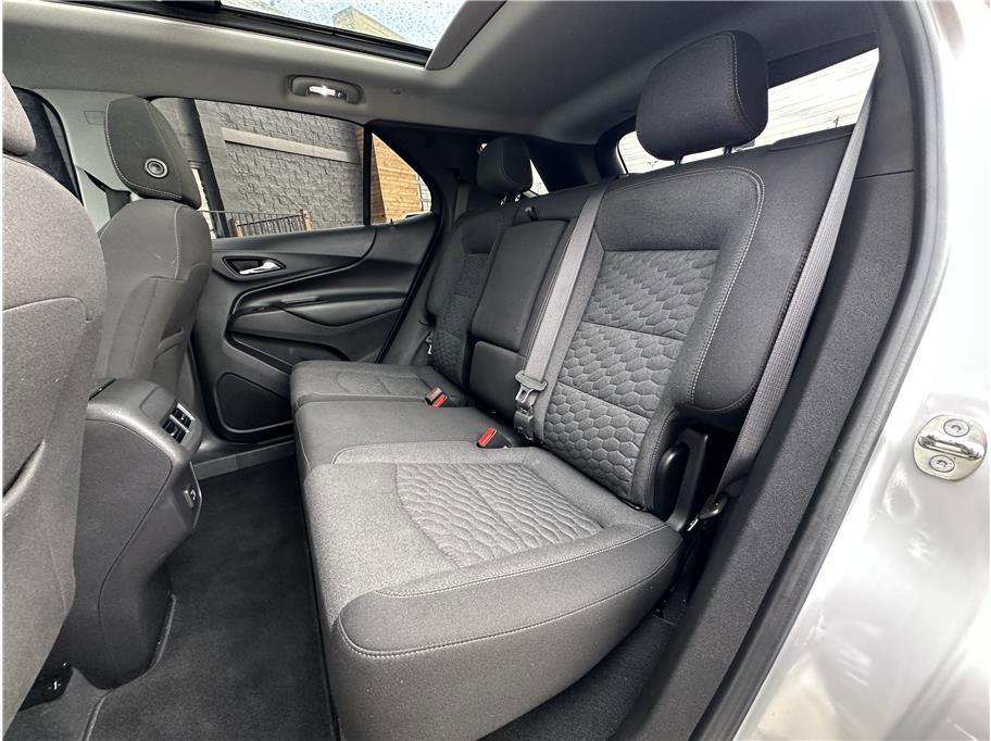Used 2021 Chevrolet Equinox LT image 16