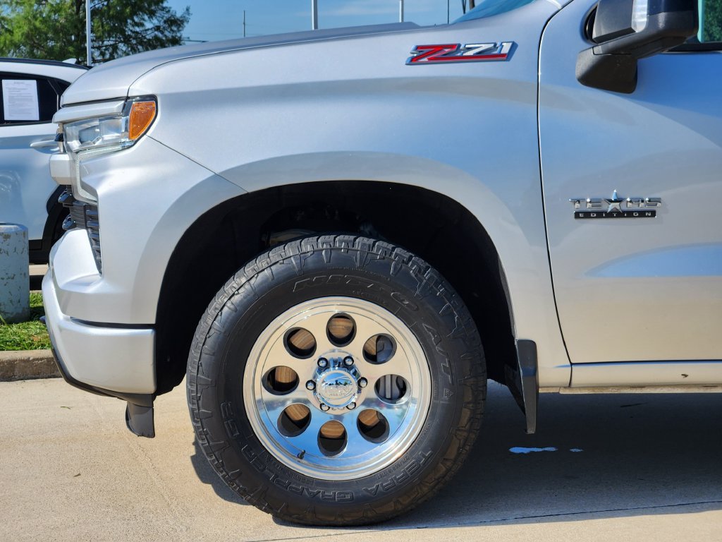 Used 2022 Chevrolet Silverado 1500 RST AWD/4WD image 6