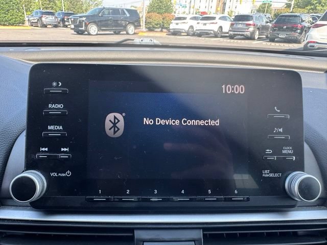 Used 2018 Honda Accord Hybrid image 9