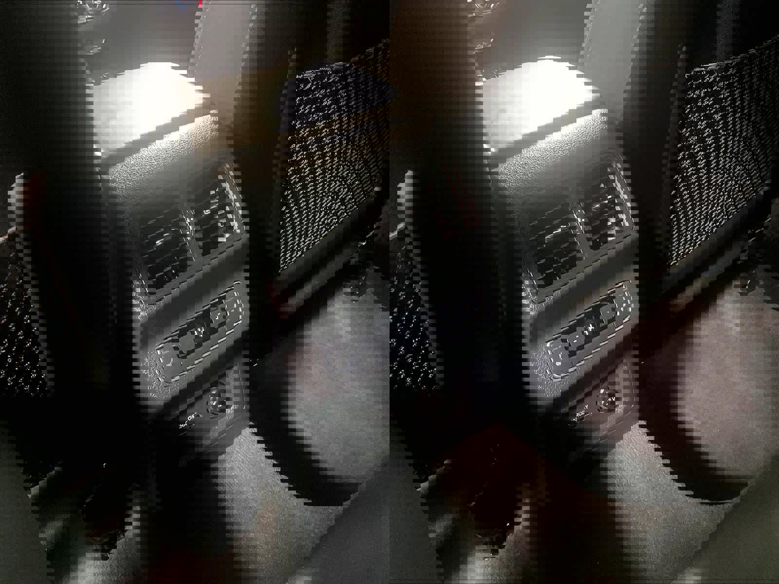 Used 2024 Audi SQ5 Prestige w/ Prestige Package image 29