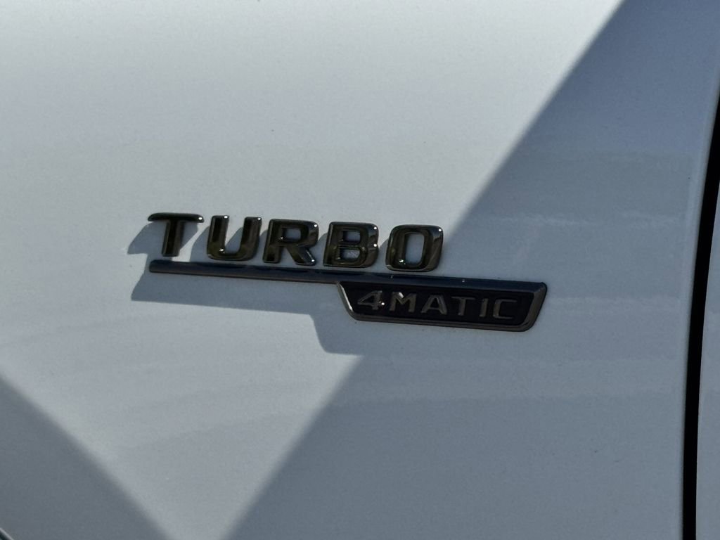 New 2025 Mercedes-Benz GLA 35 AMG 4MATIC image 13