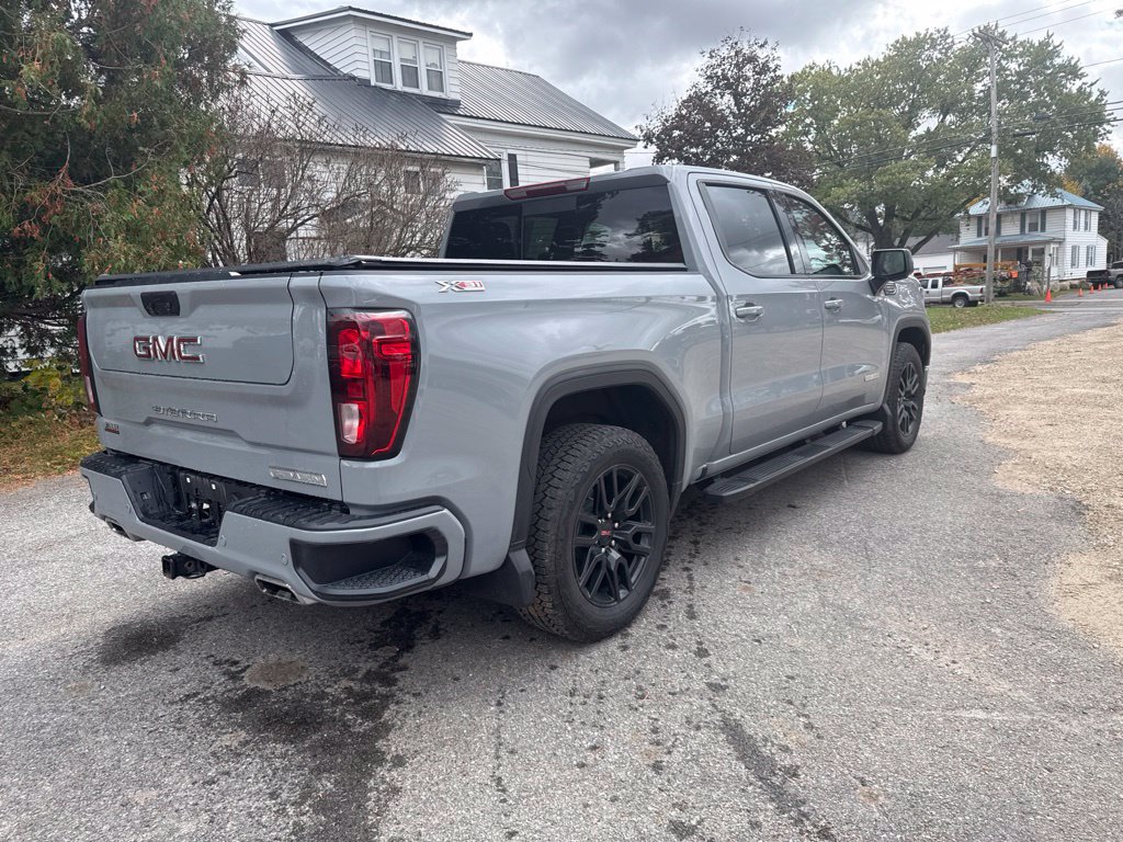 Used 2024 GMC Sierra 1500 Elevation w/ Elevation Premium Package AWD/4WD image 4