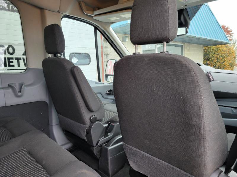 Used 2016 Ford Transit 150 XLT image 48