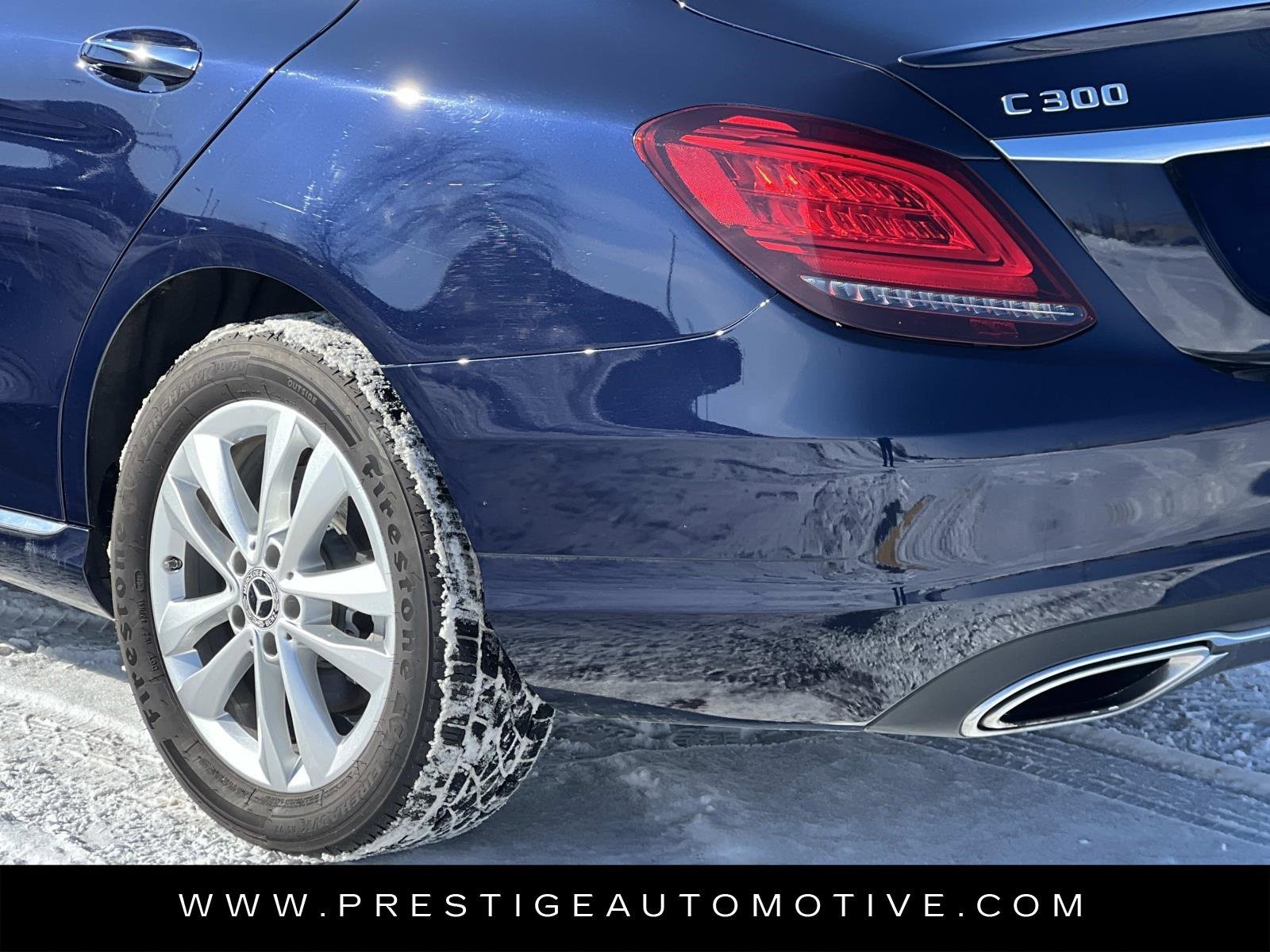 Used 2019 Mercedes-Benz C 300 4MATIC Sedan image 9