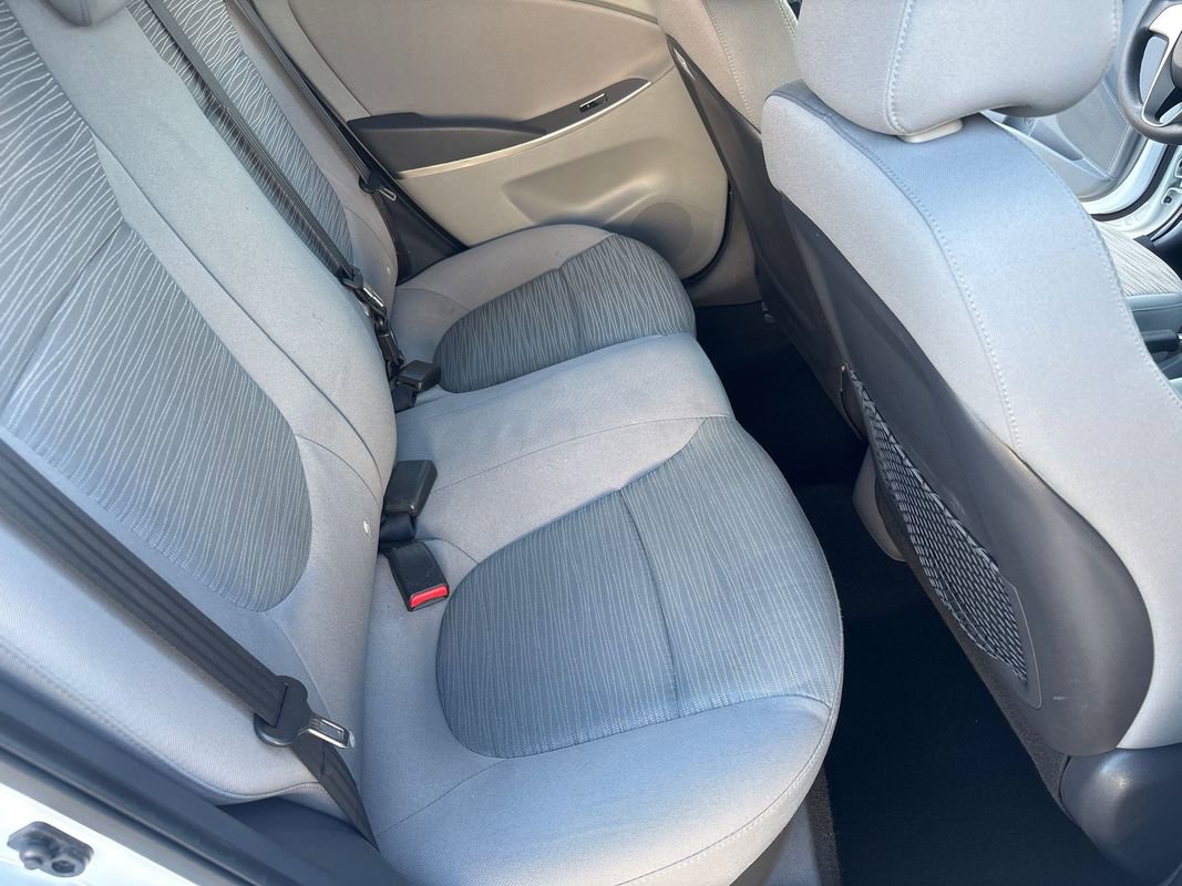 Used 2017 Hyundai Accent SE FWD image 23