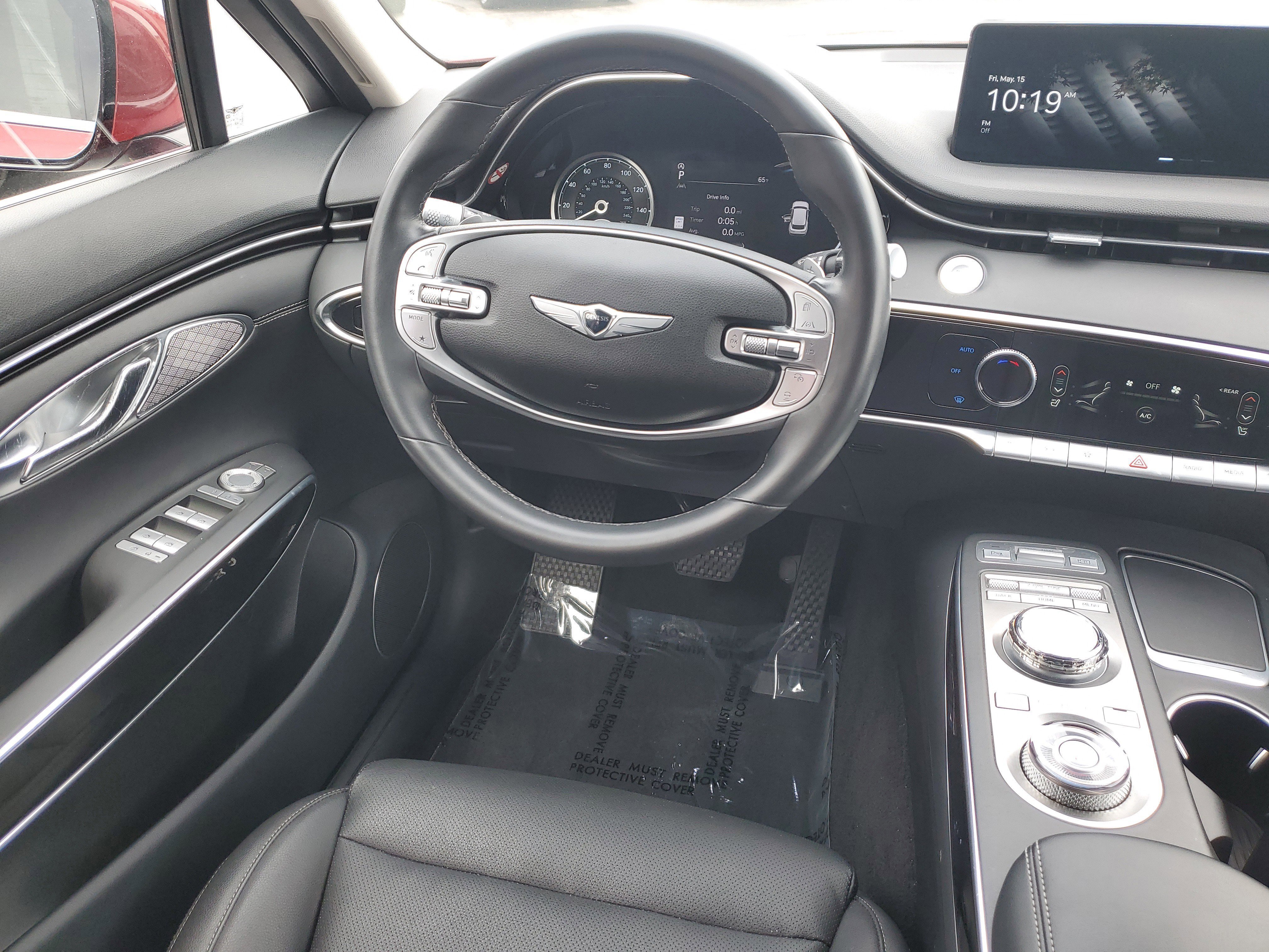 Used 2025 Genesis GV70 2.5T AWD/4WD image 11