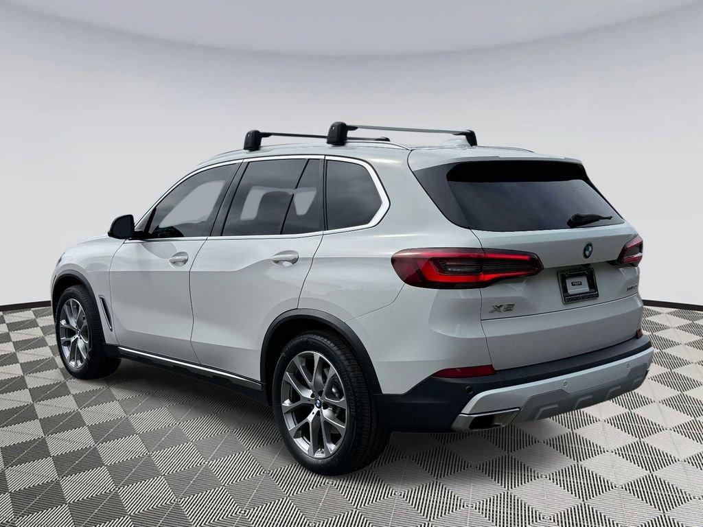 Used 2023 BMW X5 xDrive40i w/ Premium Package AWD/4WD image 4