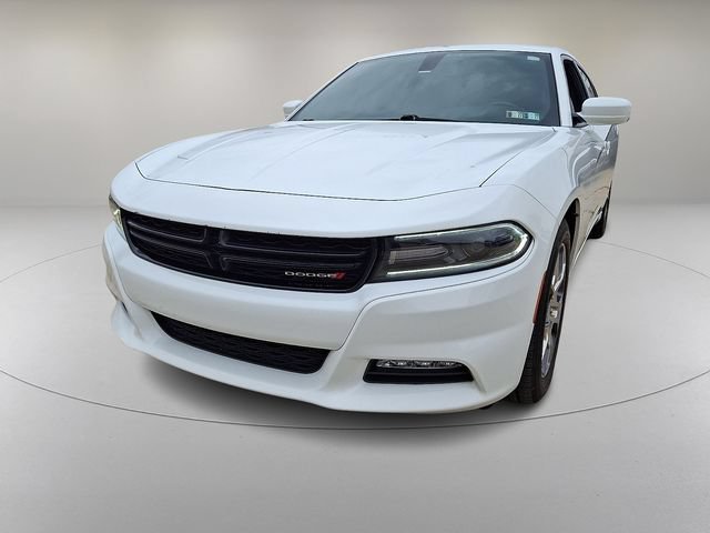 Used 2017 Dodge Charger SXT w/ AWD Plus Group image 4