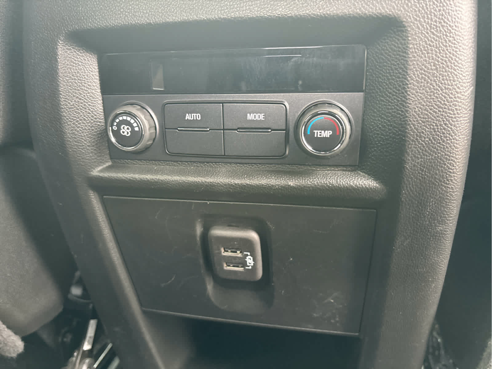 Certified 2024 Chevrolet Traverse LT FWD image 25