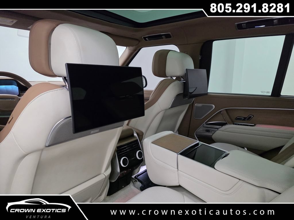 Used 2023 Land Rover Range Rover SV AWD/4WD image 25