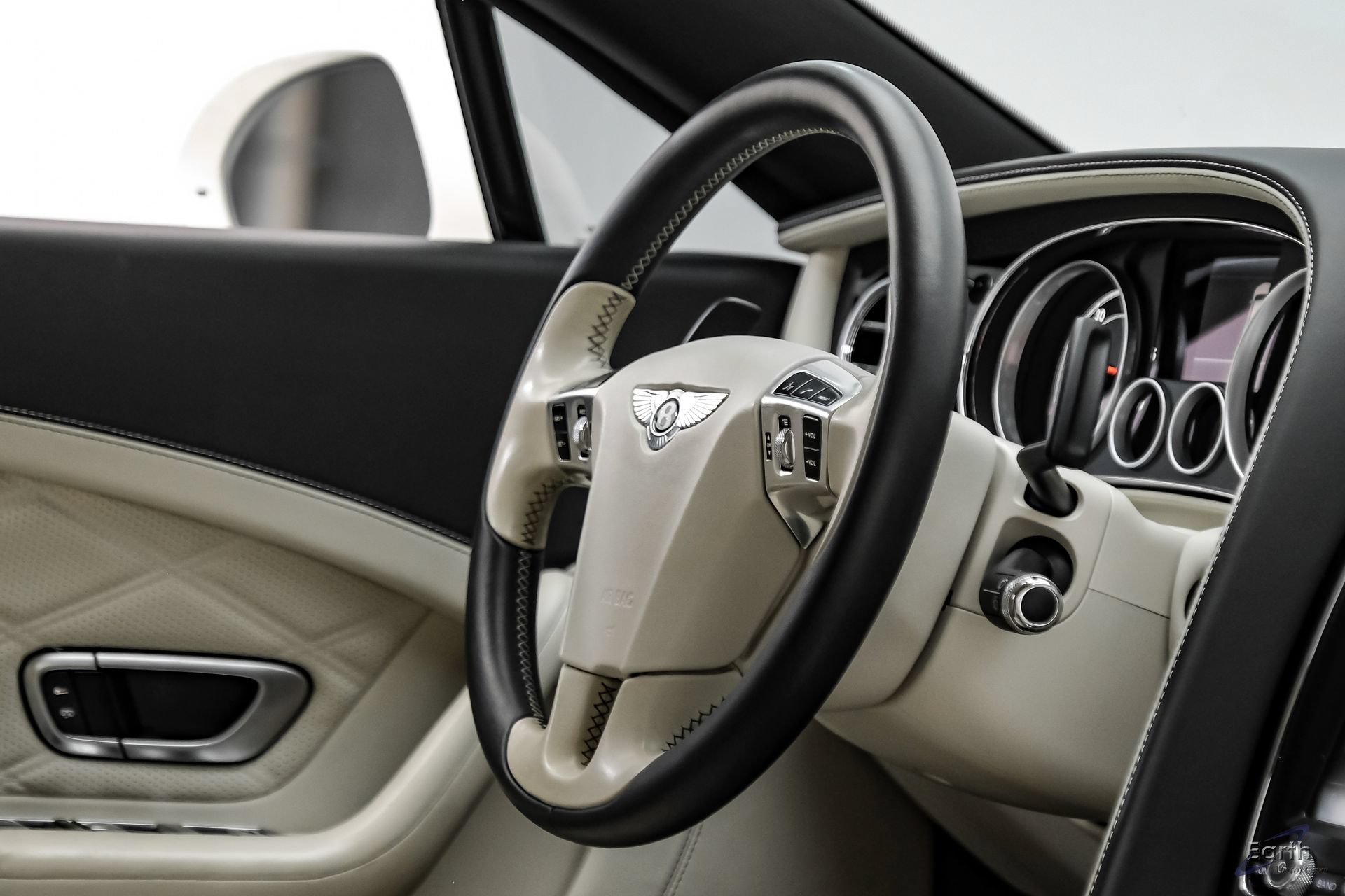 Used 2015 Bentley Continental GT AWD/4WD image 52