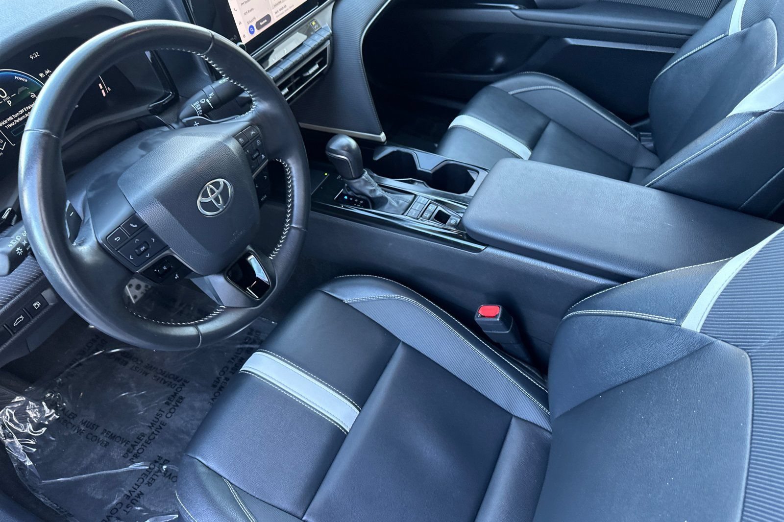 Certified 2025 Toyota Camry SE FWD image 7