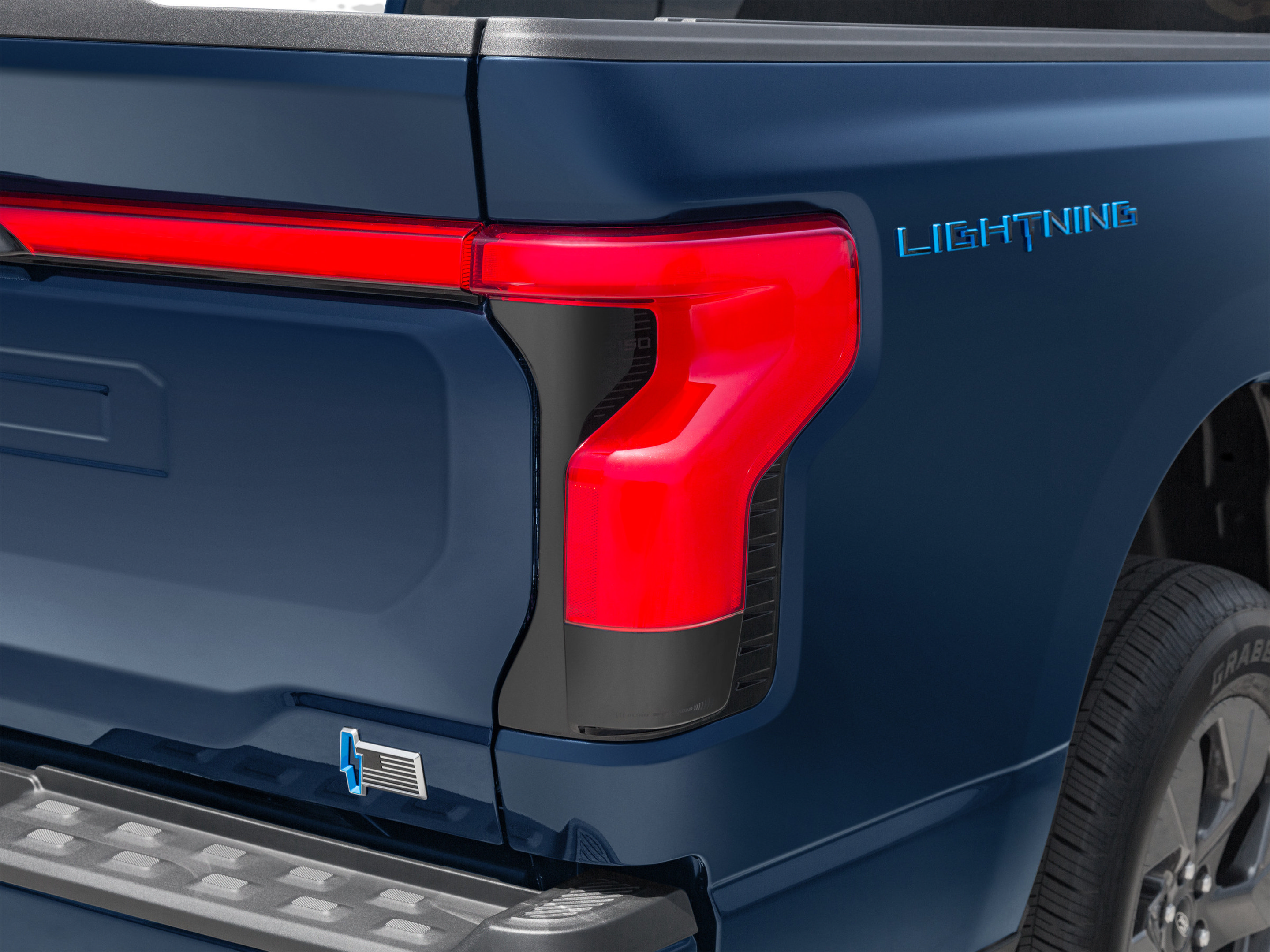 Used 2023 Ford F150 Lightning Lariat AWD/4WD image 48