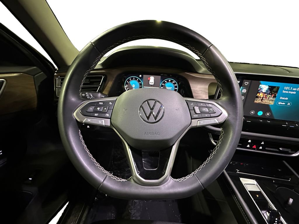 Used 2024 Volkswagen Atlas SE image 12