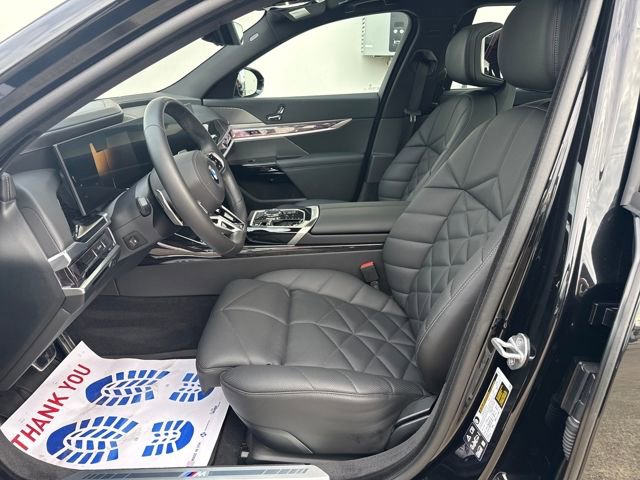 Used 2024 BMW 740i xDrive 740i xDrive image 8