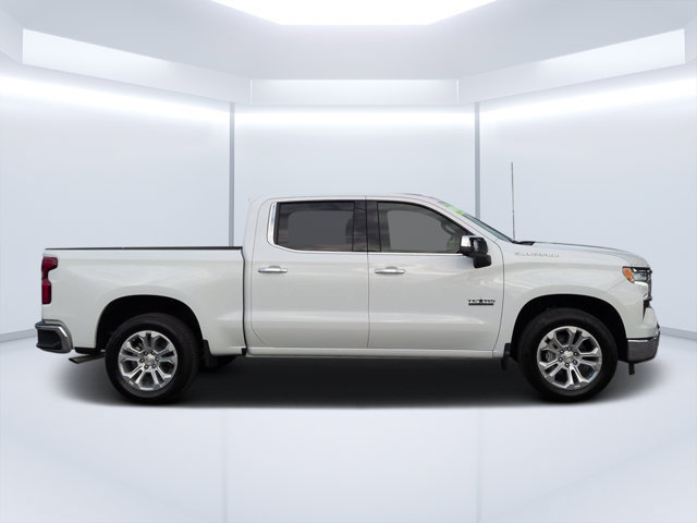 Used 2025 Chevrolet Silverado 1500 LTZ w/ LTZ Convenience Package II RWD image 2
