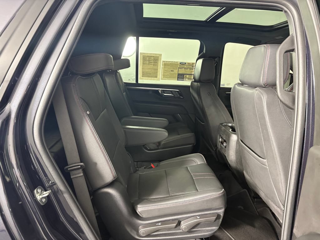 Used 2025 Chevrolet Tahoe RST w/ Comfort Package AWD/4WD image 37