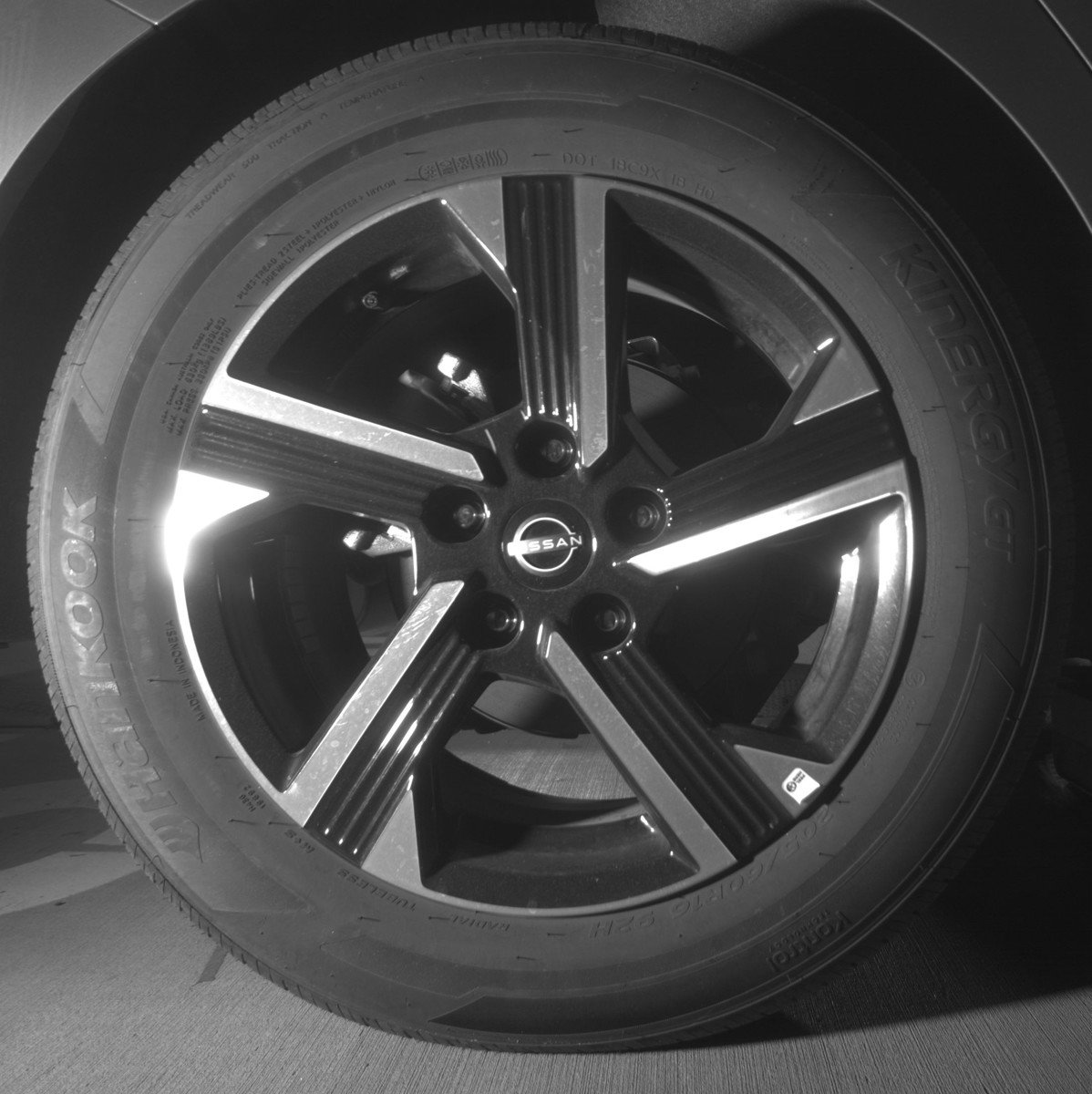 Used 2025 Nissan Sentra SV image 15